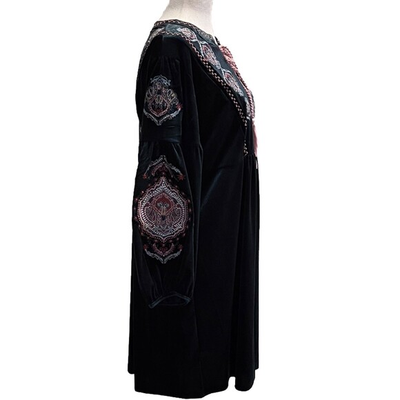 Chelsea & Theodore Shift Dress Womens Medium Green Velvet Embroidered Tassel - Picture 3 of 8